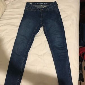 Calvin Klein skinny ankle jeans size 2